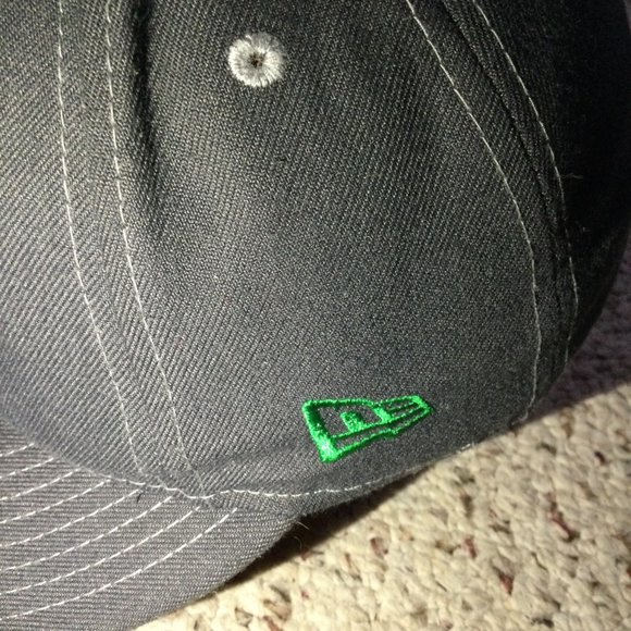 University of Notre Dame Hat/Cap - Picture 7 of 7